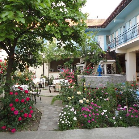 Hostel Tropical Drobeta Turnu Severin Ngoại thất bức ảnh